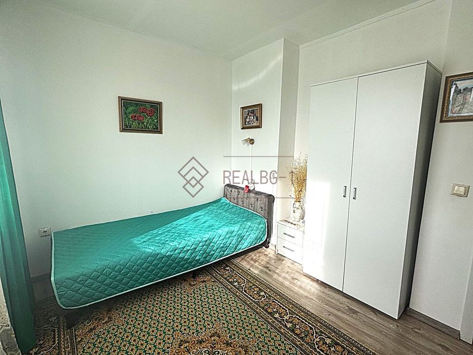 Комфортен тристаен апартамент с морска гледка близо до Албена