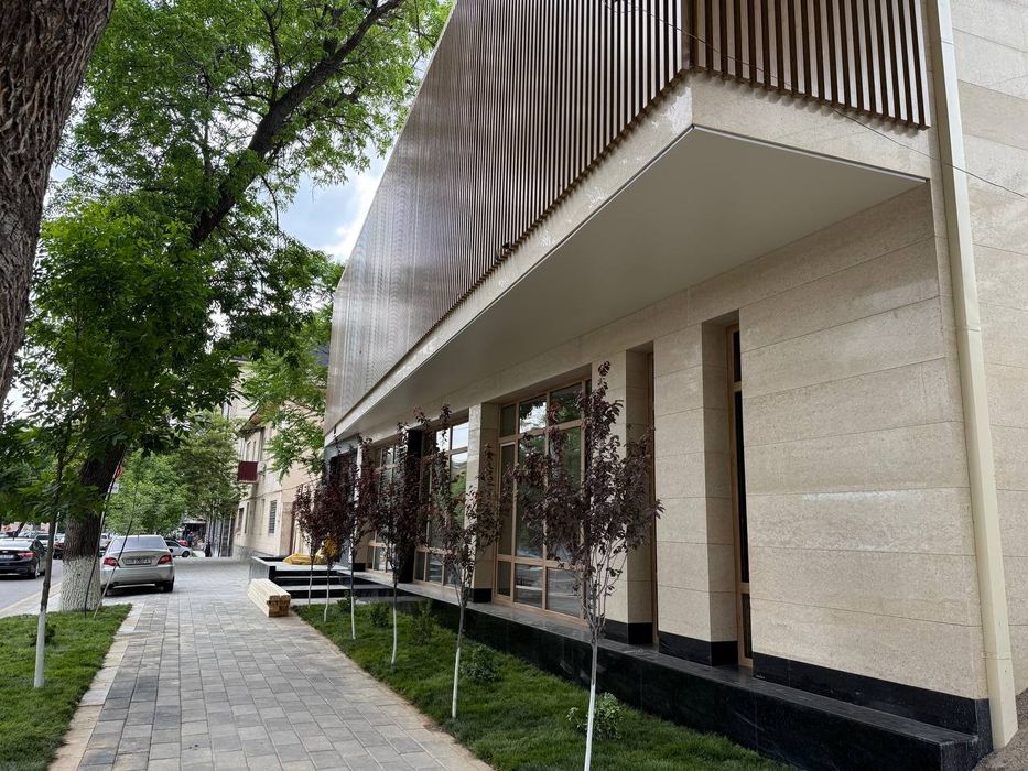 Шикарное офисное здание, Ракатбоши