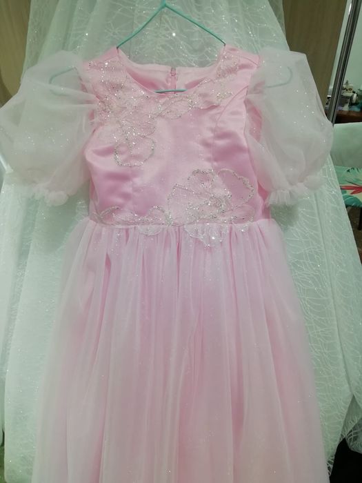 Продажа детских платьев