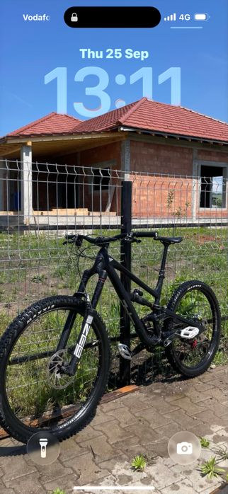 Se vinde urgent Yt Capra Custom 2023