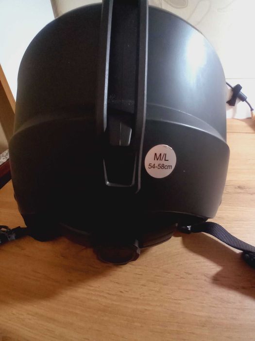 Нова Каска за ски  N54-58/ Roxy очила