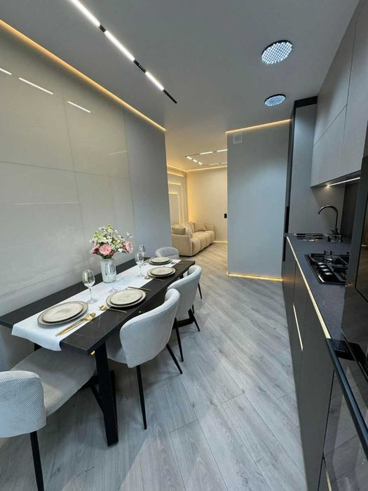 Дава се под наем Двустаен апартамент в София, Дружба 1 - 68 кв.м за 700 € - Снимка #3