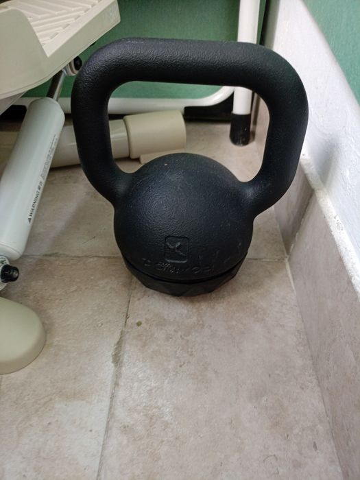 Vând tot ce se vede vând tot ce se vede