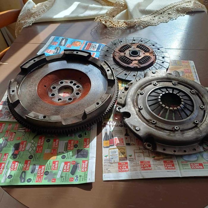 Съединител претисквателен диск и маховик за Ssangyong  action2.3