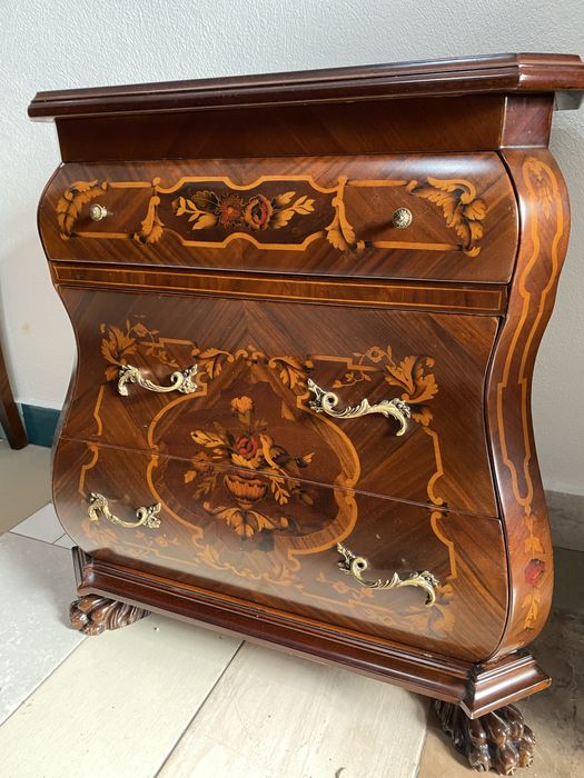 Comoda Lemn Masiv Intarsii Bronz Gheare Leu Vintage