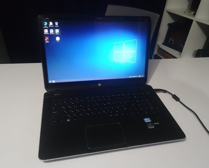 Большой Core i5 ноутбук в отл сост