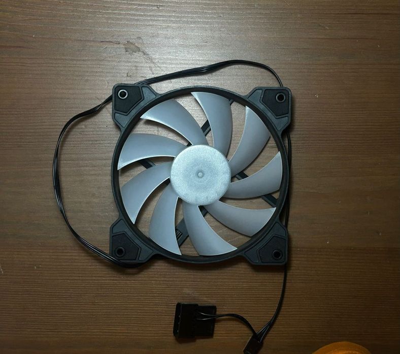 компьютерный вентилятор