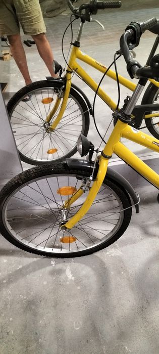 Bicicleta de damă 24 " cu 7 viteze și schimbător in butuc.