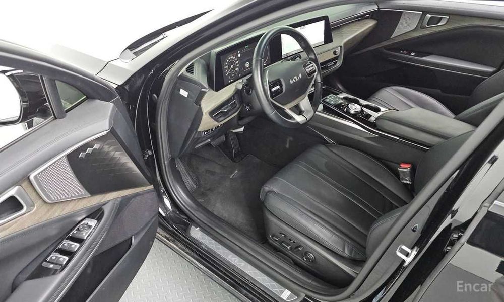 Kia K8 2.5 Gasoline 2WD Noblesse