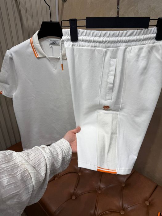 Мъжки къси екипи различни модели