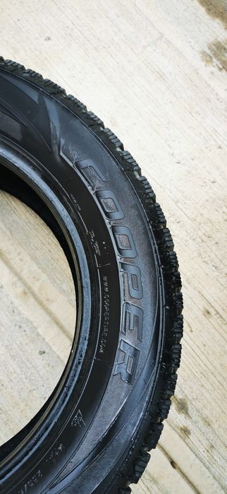 Anvelope SUV iarna 235 60 18