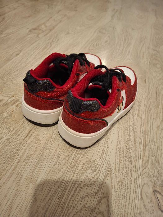 Маратонки за момиче