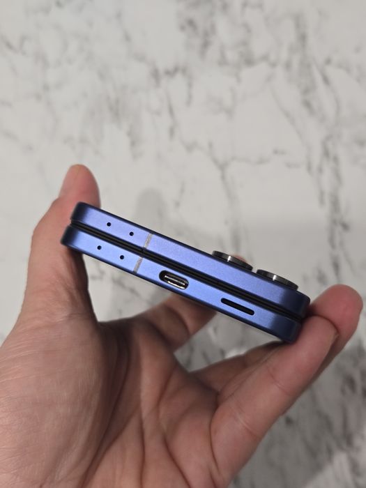 Vand/schimb Samsung Z Flip7 256gb