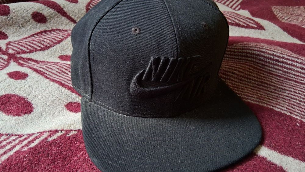 Maiou si sapca  super