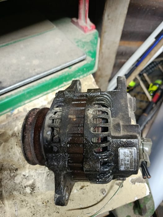 Генератор Мазда 626