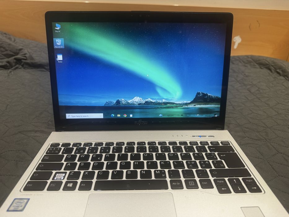 Fujitsu Lifebook S936 TOUCHSCREEN – i5 / 12GB RAM / 256GB SSD