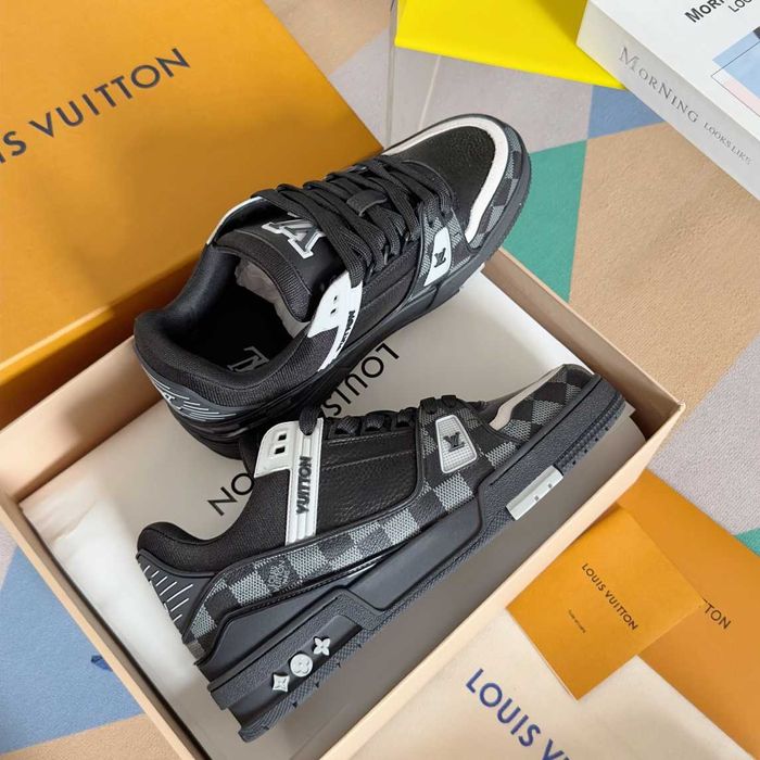Adidasi Louis Vuitton Trainer Premium