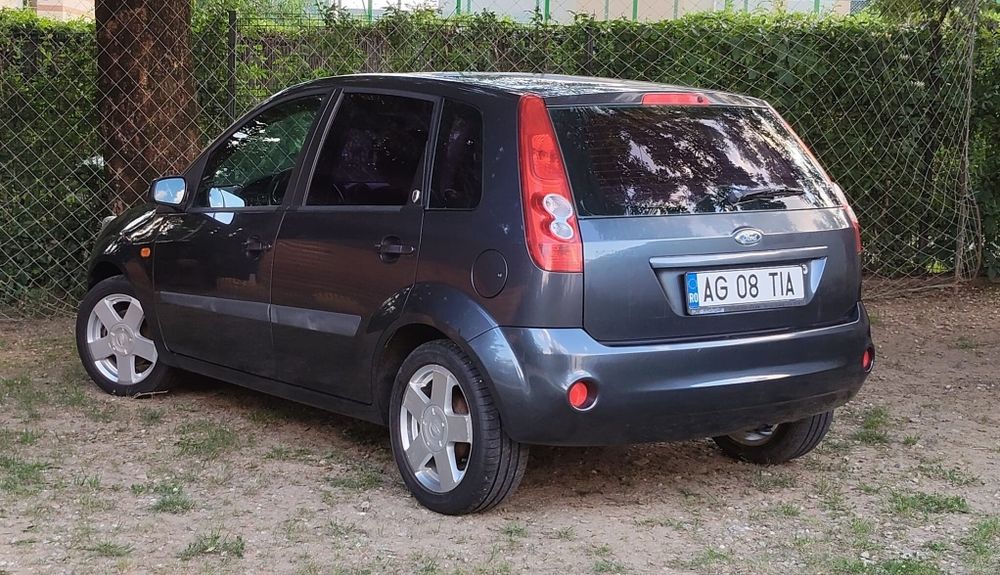 Vand Ford Firsta