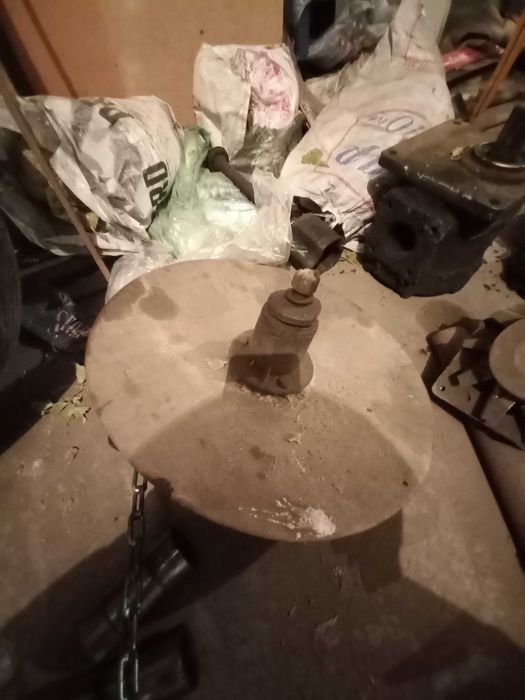 Продам ступицу в сборе.