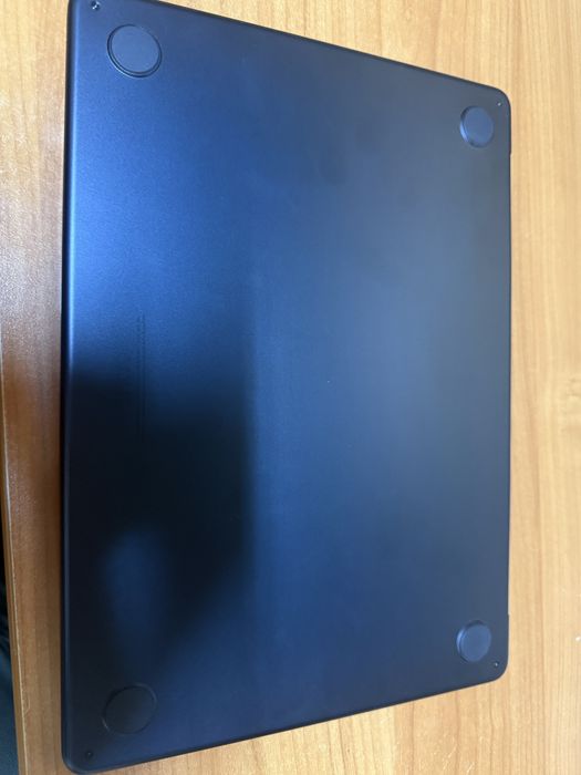 Macbook air 13 m4 256 gb