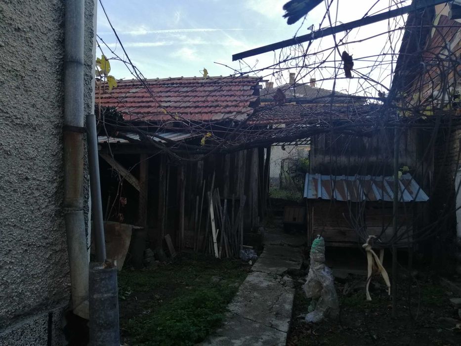 Продава се Етаж от къща в Елена - 80 кв.м за 542 €/кв.м - Снимка #1