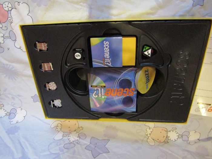 Сцена? DVD играта