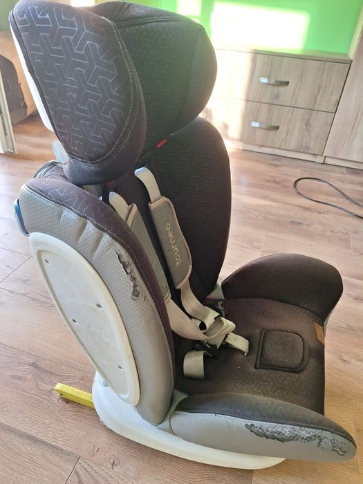 Детско столче за автомобил