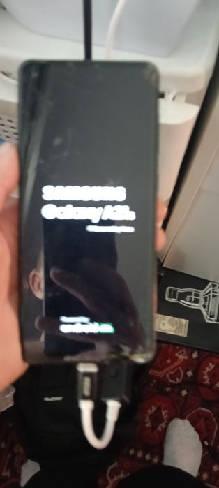 Reparatii telefoane laptop pc