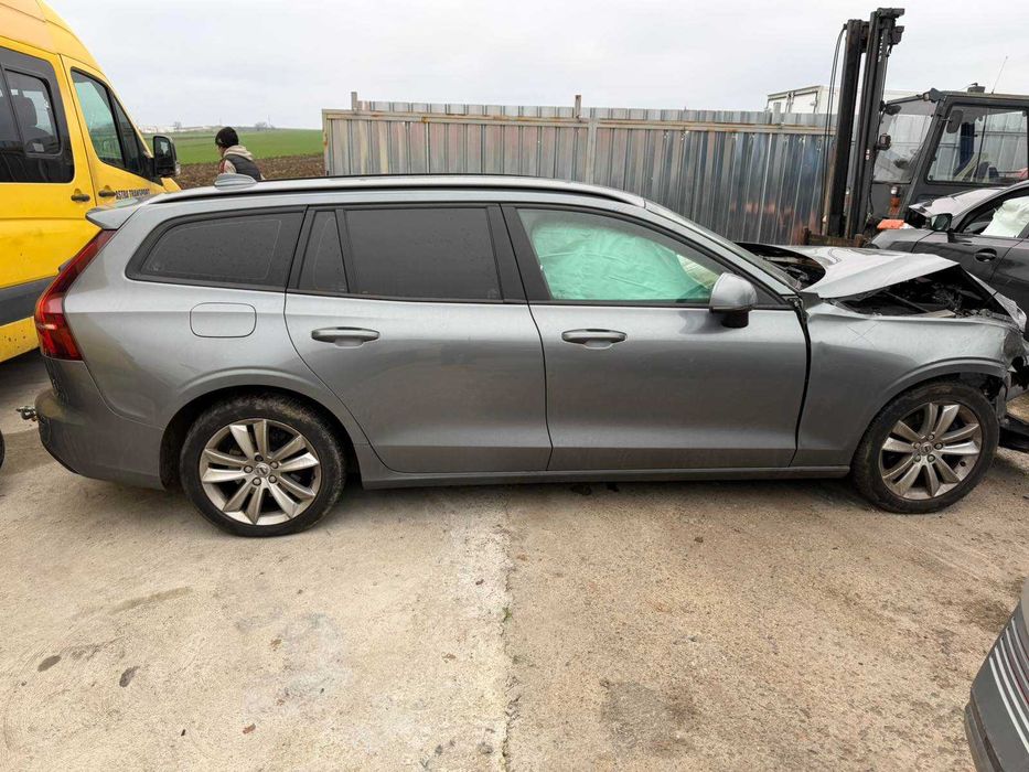Volvo V60 2.0D 150HP-на части