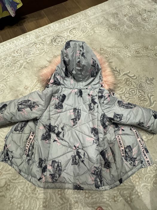 Куртка для девочки на 3-4 года