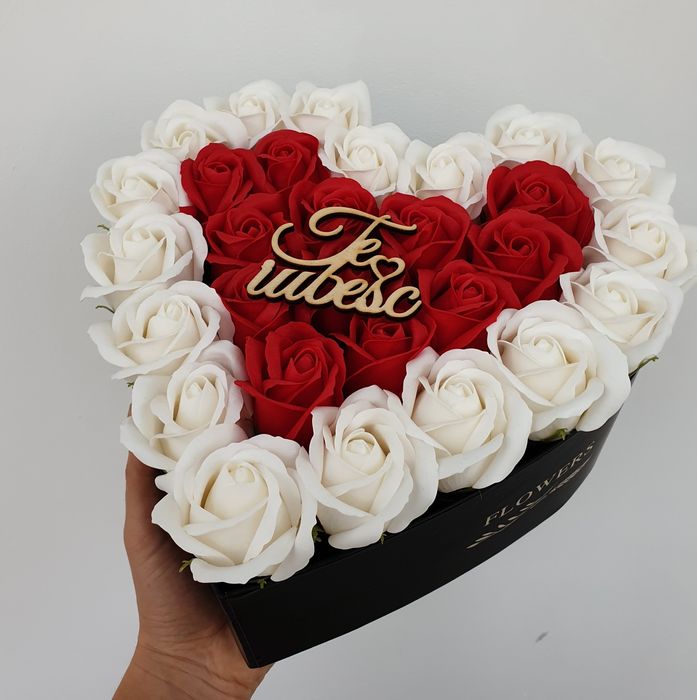 Aranjament trandafiri sapun inima. Preț 70 lei