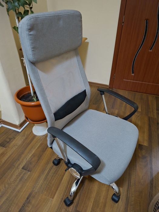 Vând scaun birou ergonomic