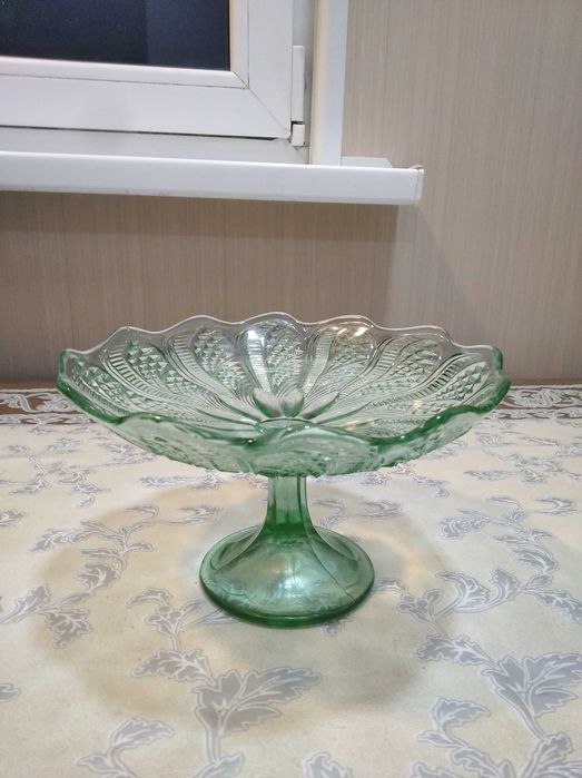 Фруктовница, чаша конфетница, ваза, чашка.