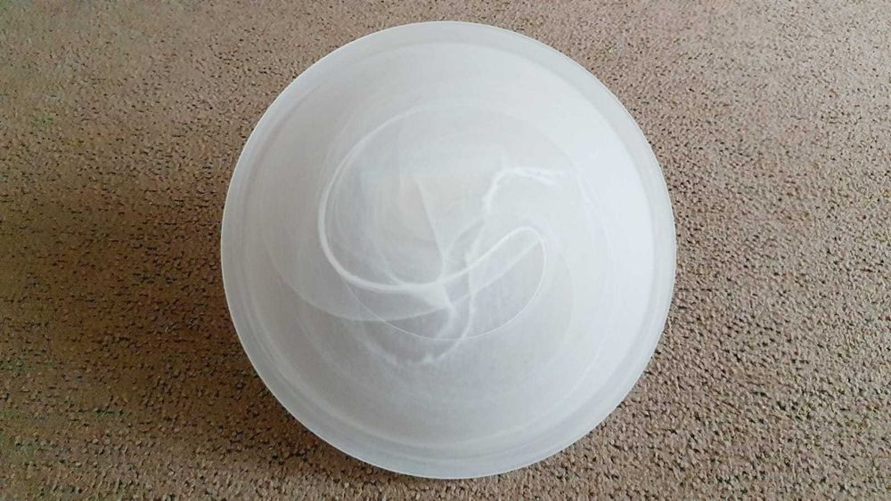 Abajur de sticlă mata pentru plafonieră