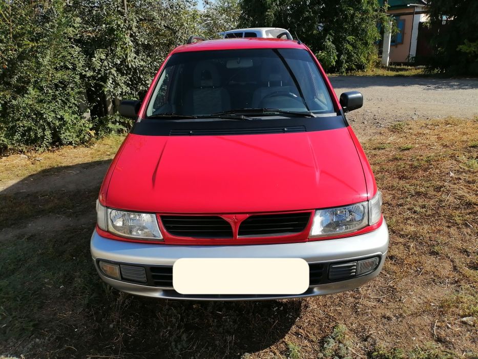 Продаю Mitsubishi Space Runner
