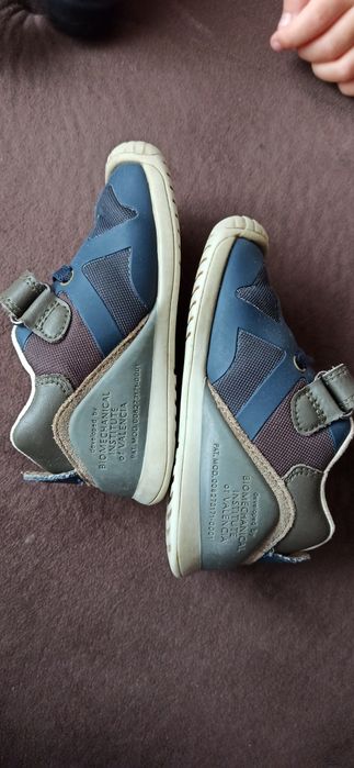 Biomecanics, размер 22