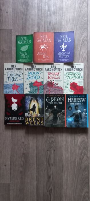 Фентъзи книги на български и английски