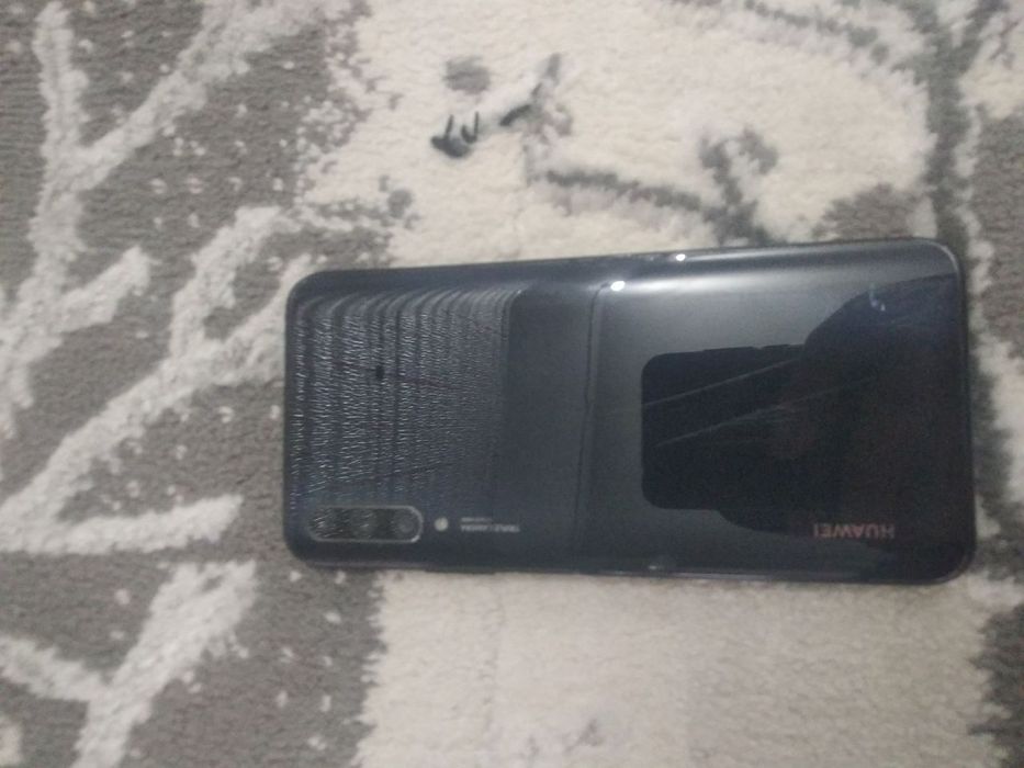 Huawei y9s abmen 128.6 zaryatka ful yangi