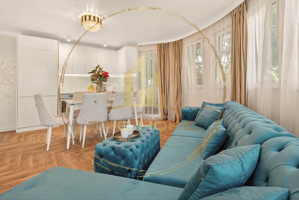 Дава се под наем Тристаен апартамент в Варна, Център - 100 кв.м за 1650 € - Снимка #2