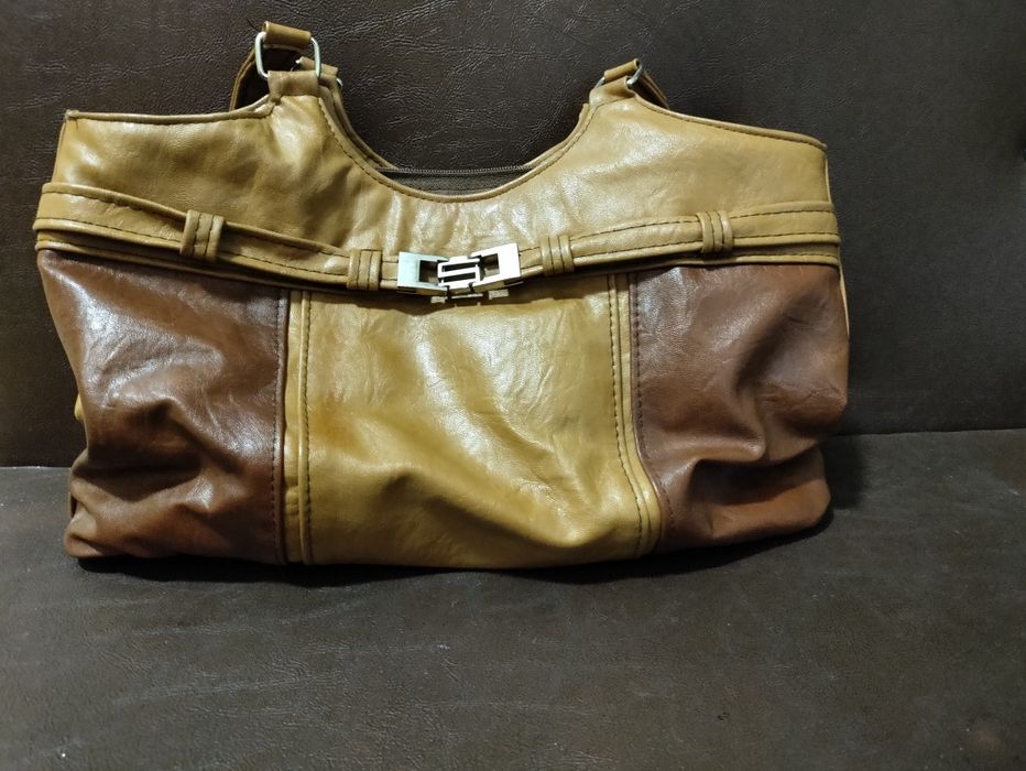 Дамска чанта от естествена кожа