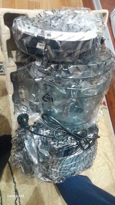 Комбайн кухонный Redmond RFP-3904