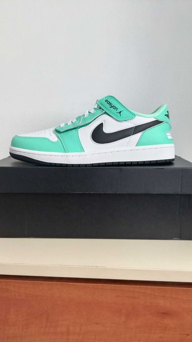 Nike Air Jordan 1 LOW FLYEASE / маратонки зелено с бяло