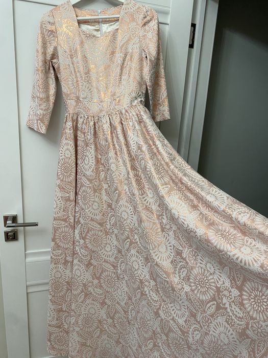 Платье в пол из джакарды