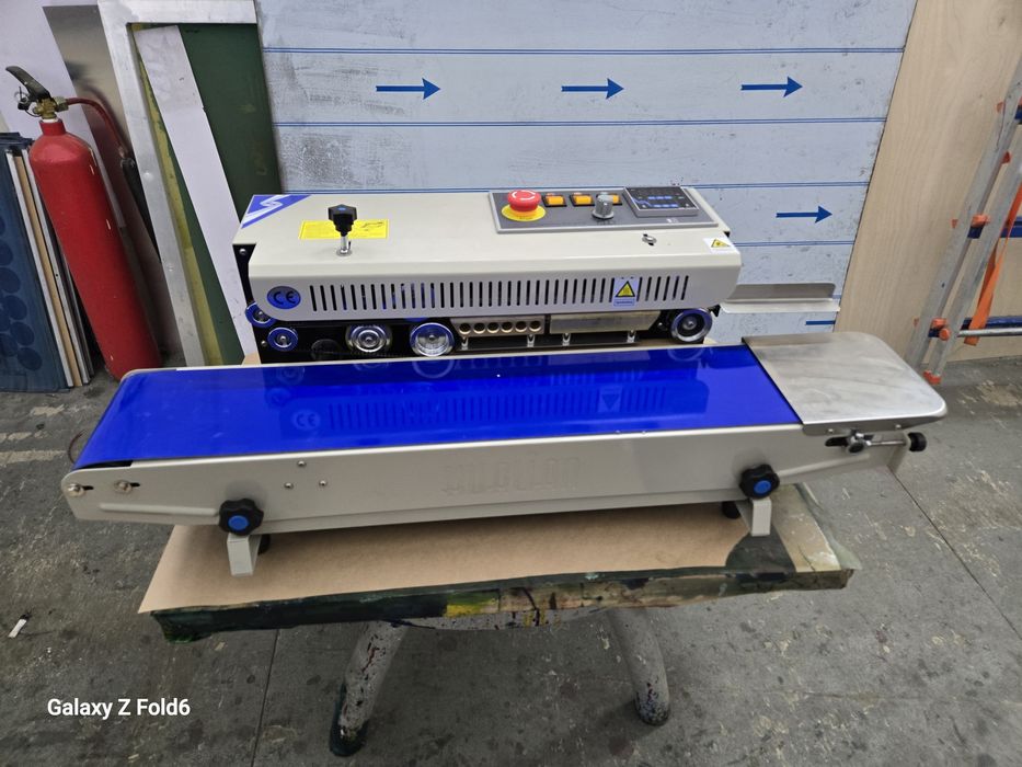 Запайщик пленки горизонтальный