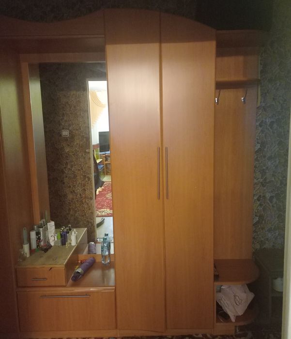 Продам зеркало или прихожку