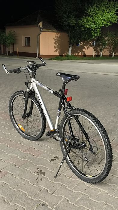 Vând bicicleta Bulls
