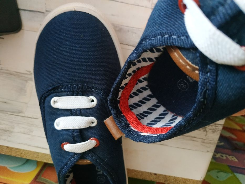 Продам новые макасины (р. 29)