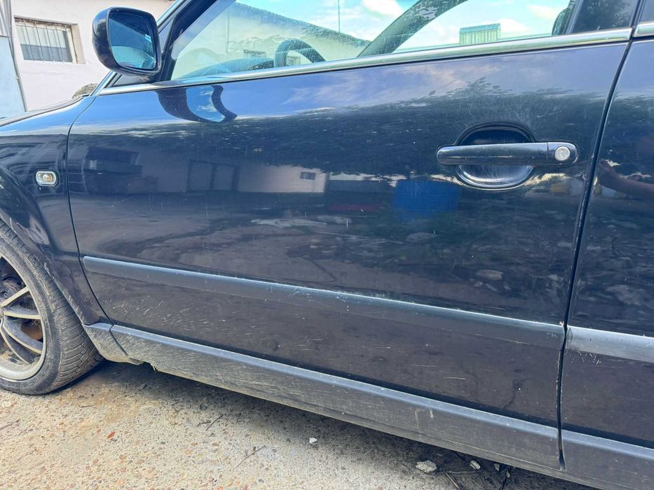 Usa stanga fata Volkswagen Passat B5.5 1.9 TDI AWX Sedan 2002
