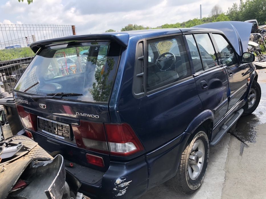Compresor climă Ssang Yong musso daewoo 2.9 td mercedes D29M Om602 cutie manuala 5 trepte bara fata capota fără stop geam usa