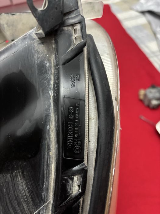 Фар правый Рав4  2006г